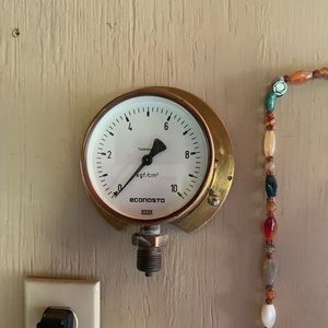 Antique pressure gauges